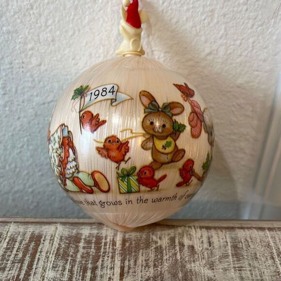 Christmas vintage Hallmark 1984 Christmas Ornament baby’s first Christmas - Picture 1 of 8